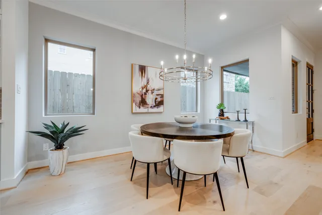 $1,099,900 | 323 Malone Street, Houston, TX 77007