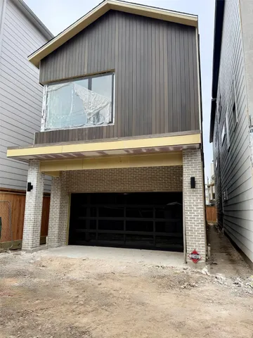 $1,099,900 | 323 Malone Street, Houston, TX 77007