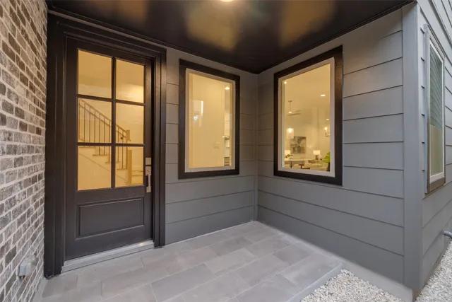 $1,099,900 | 323 Malone Street, Houston, TX 77007