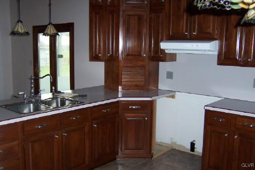 930 Richmond Road Bangor, PA 18013 - Photo 2 of 10 Gallery Image 2