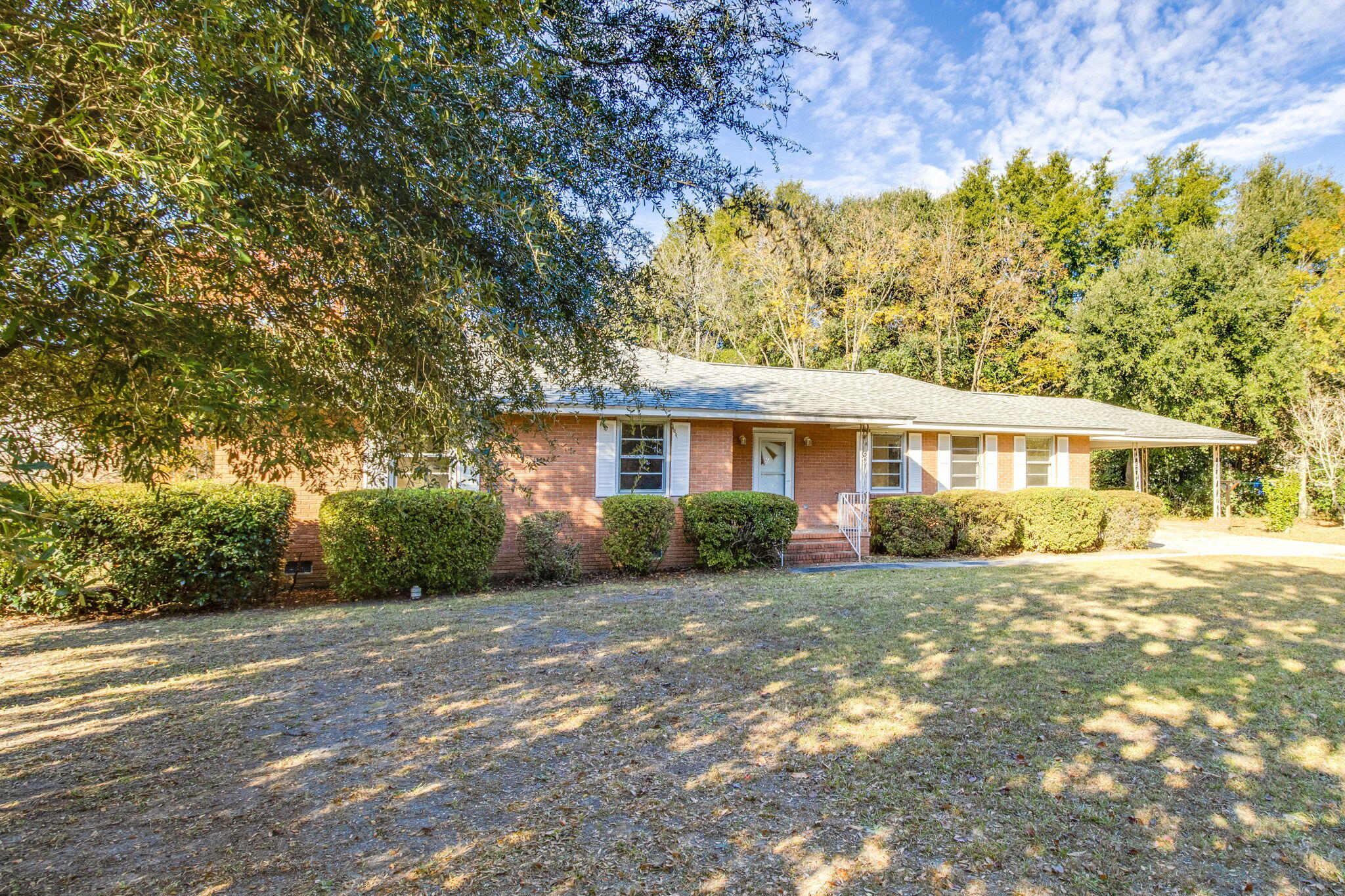 2 Pickens Court Sumter, SC 29150 - Photo 3 of 29