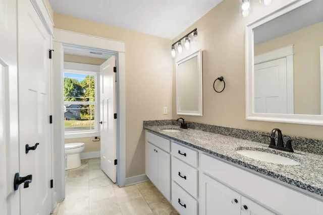 $449,900 | 4040 Aviara Oaks Parkway, Jackson, MI 49201