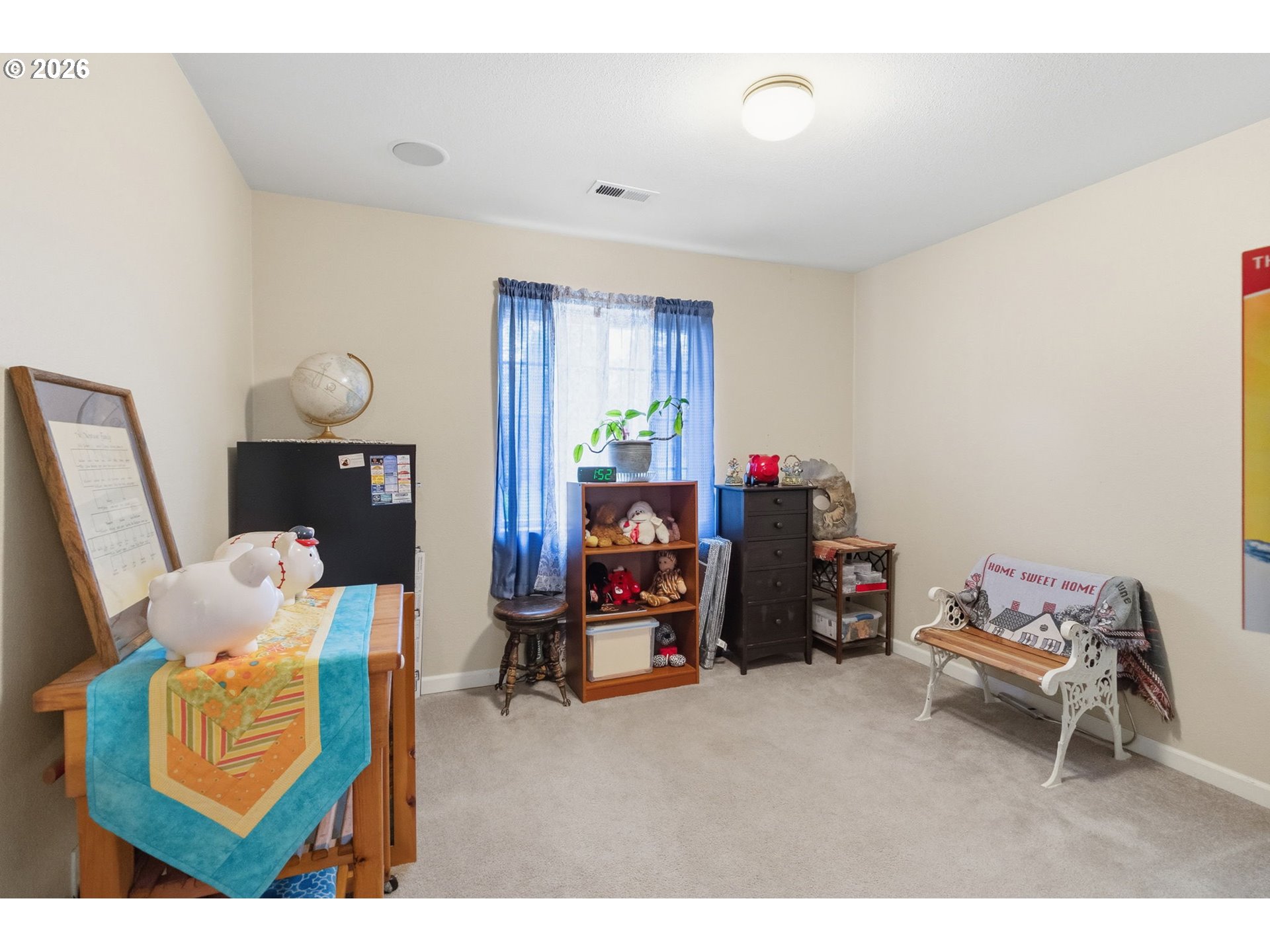 1137 Ash Grove Loop Creswell, OR 97426 - Photo 16 of 38 Bedroom