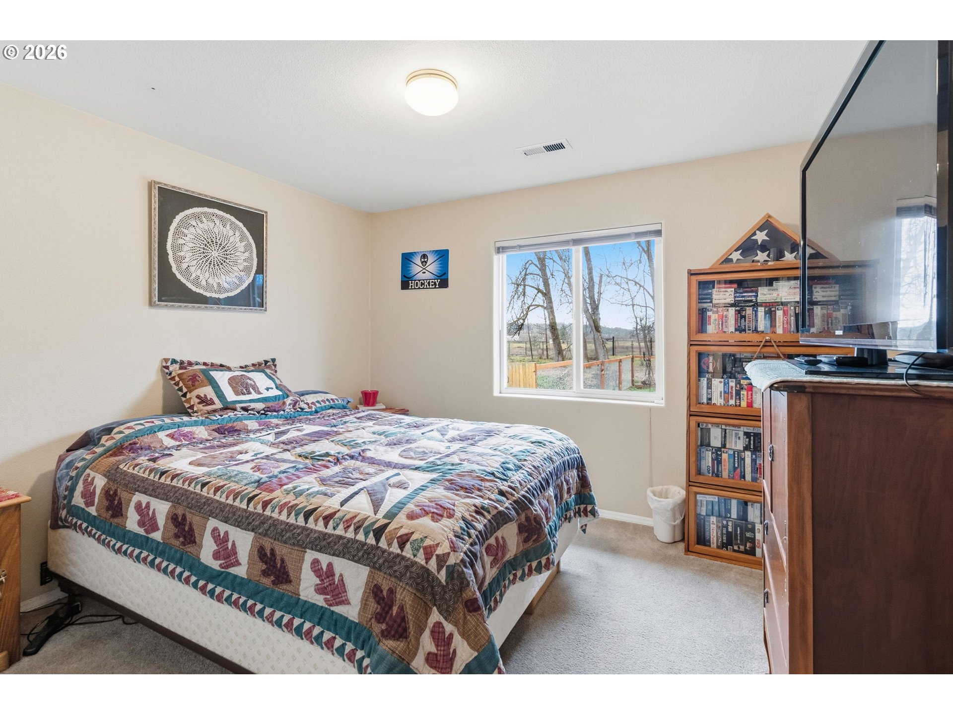 1137 Ash Grove Loop Creswell, OR 97426 - Photo 19 of 38 Bedroom