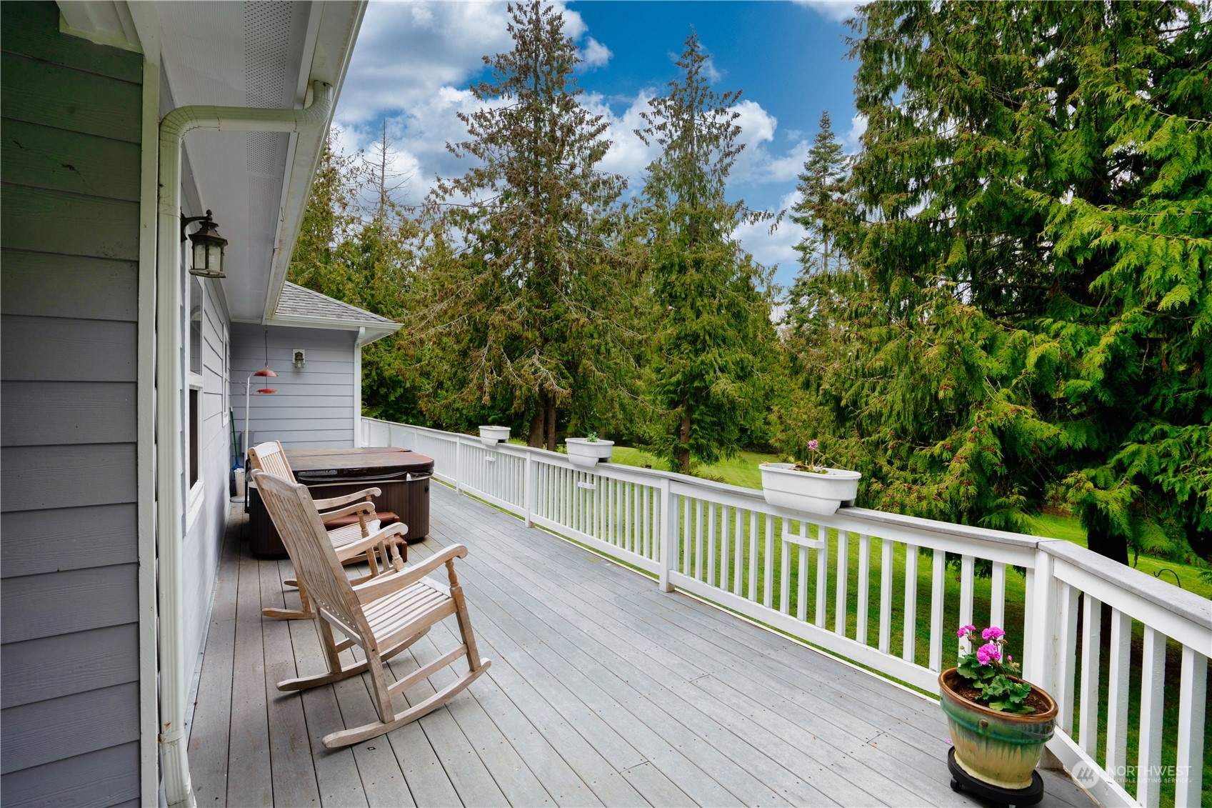 715 Palo Alto Road Sequim, WA 98382 - Photo 27 of 40 a view of balcony with furniture