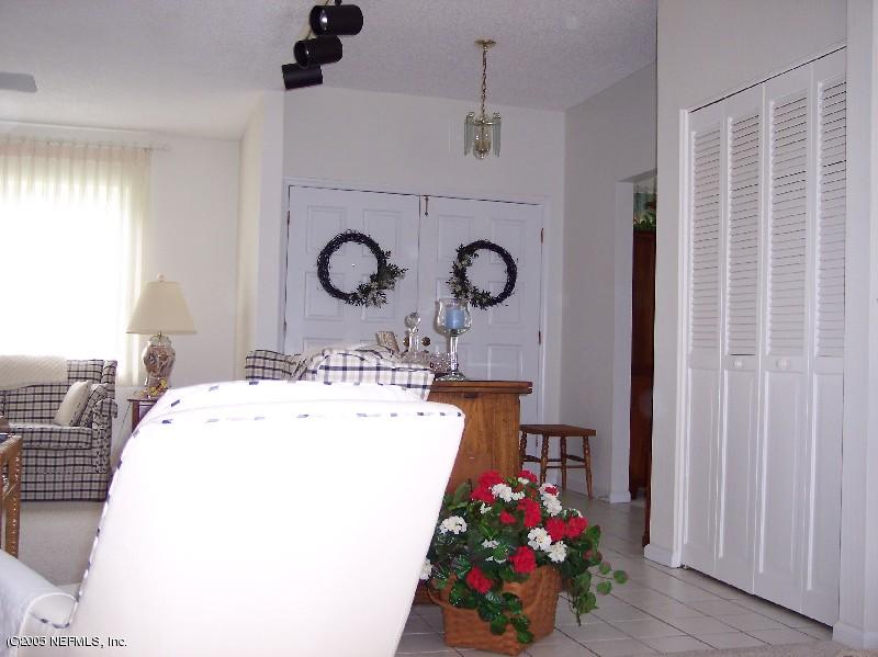 1901 Strickland Road Neptune Beach, FL 32266 - Photo 3 of 14 LIVING ROOM