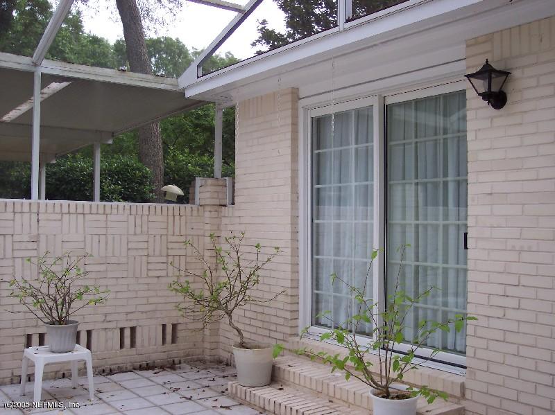1901 Strickland Road Neptune Beach, FL 32266 - Photo 10 of 14 SCREENED PATIO