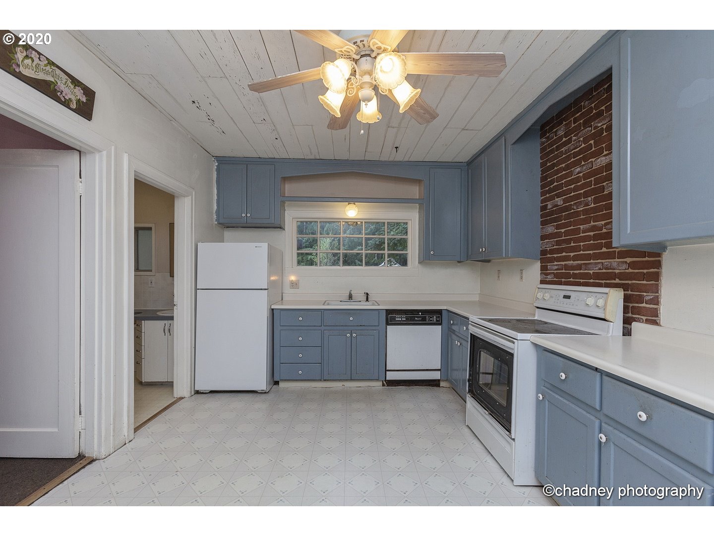 9177 Southeast Bull Run Road Corbett, OR 97019 - Photo 8 of 29