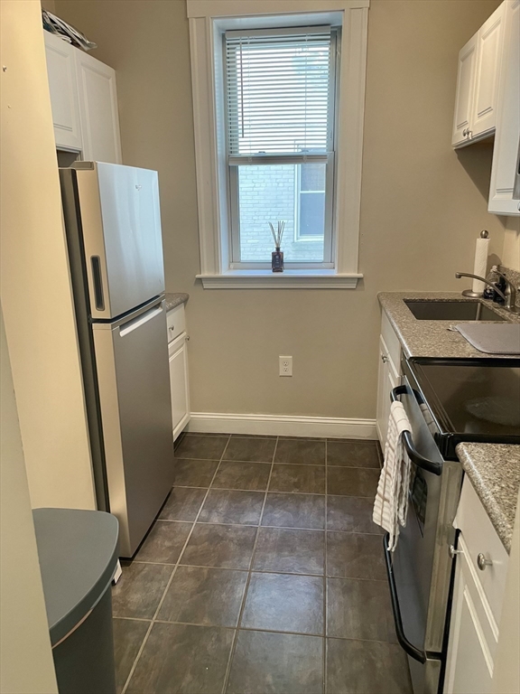 1677 Commonwealth Avenue, Unit 8 Boston, MA 02135 - Photo 4 of 16
