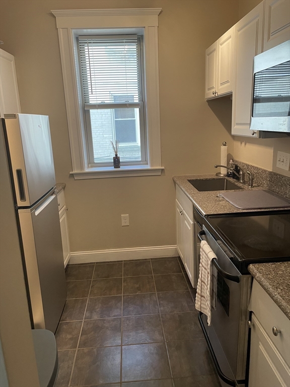 1677 Commonwealth Avenue, Unit 8 Boston, MA 02135 - Photo 8 of 16