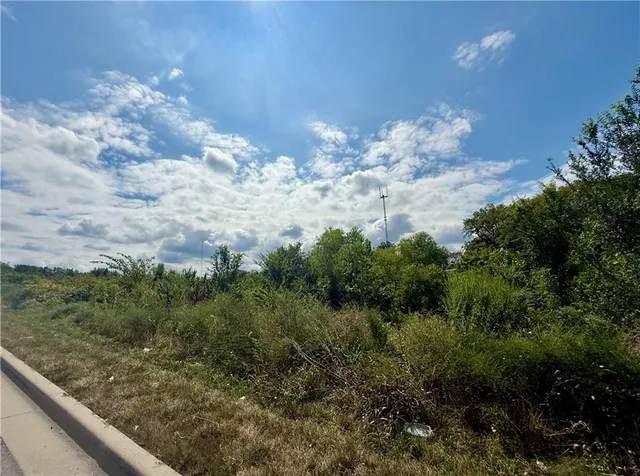 $2,000,000 | 6713 Dr. Martin Luther King Jr. Boulevard, Kansas City, MO 64129