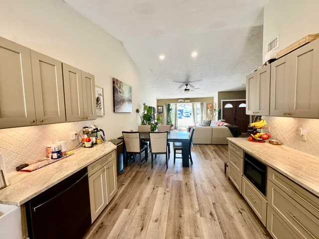 $3,500 | 4492 Brook Drive, West Palm Beach, FL 33417