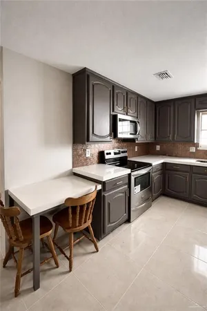 $1,900 | 2401 South Jackson Road, Unit 16, Pharr, TX 78577