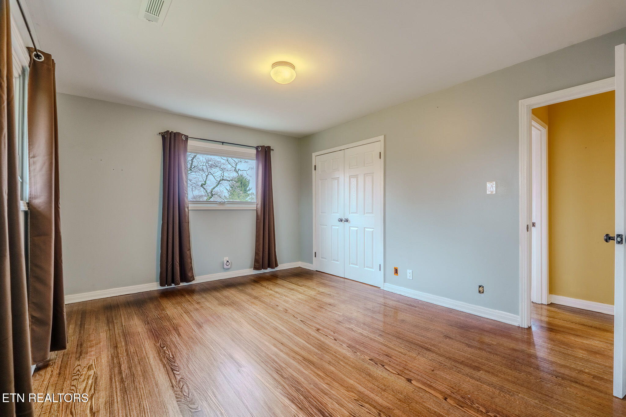 332 Crestview Road Knoxville, TN 37934 - Photo 12 of 38 5-web-or-mls-_DSC2603-HDR