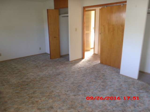 922 Parkview Drive Decatur, IN 46733 - Photo 4 of 15
