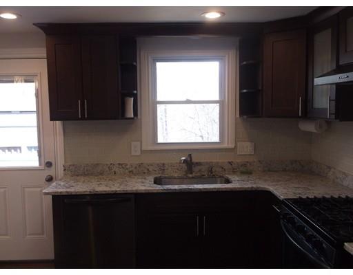 52 Woodlawn Road Randolph, MA 02368 - Photo 12 of 20 Gallery Image 12