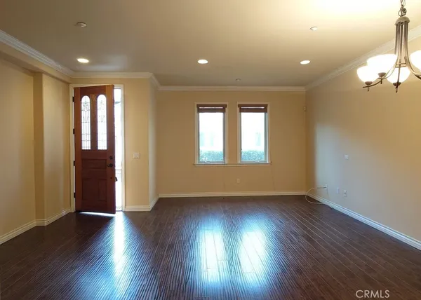 $3,500 | 88 North Roosevelt Avenue, Unit 5, Pasadena, CA 91107