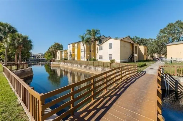 $1,300 | 4606 Commander Drive, Unit 1124, Orlando, FL 32822