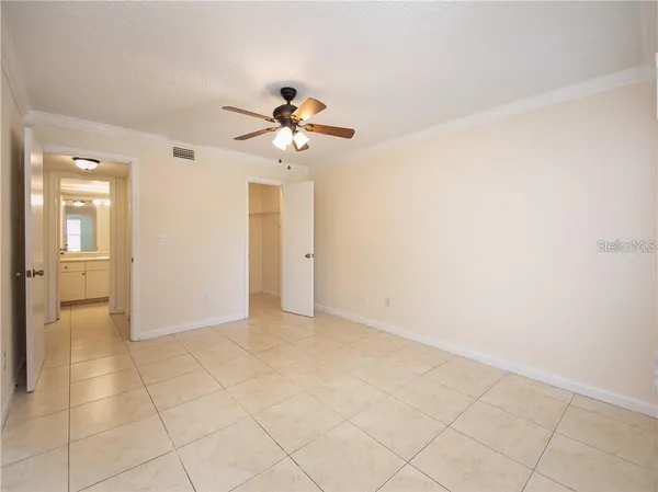 $1,300 | 4606 Commander Drive, Unit 1124, Orlando, FL 32822