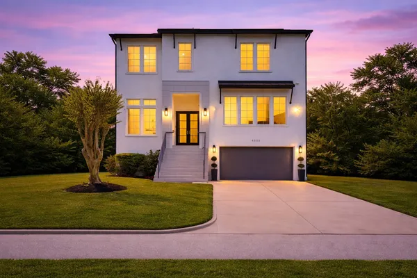 $1,595,000 | 4303 Dorothy Street, Bellaire, TX 77401