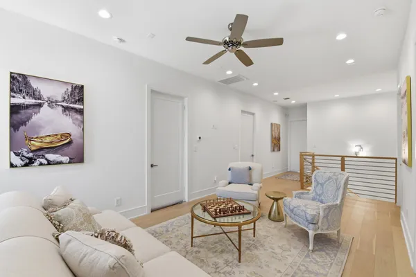 $1,595,000 | 4303 Dorothy Street, Bellaire, TX 77401