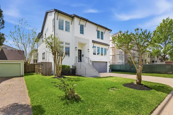 $1,595,000 | 4303 Dorothy Street, Bellaire, TX 77401