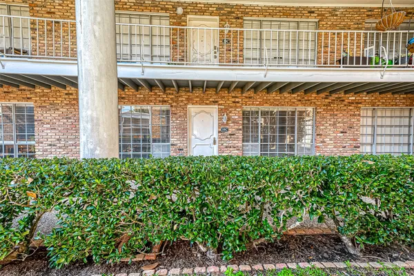 $1,520 | 2101 Fountain View Drive, Unit 19, Houston, TX 77057