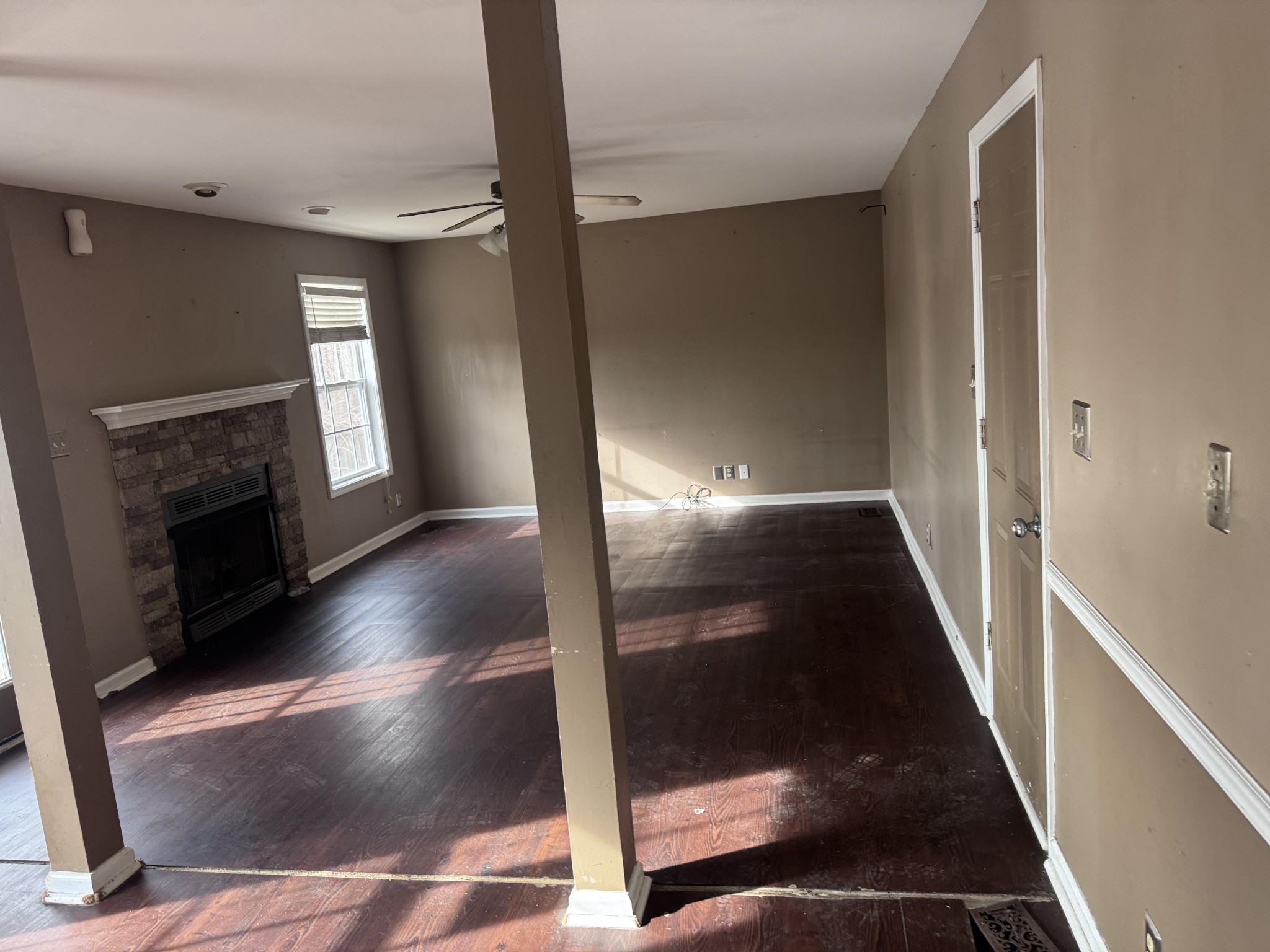 859 Sugarcane Way Clarksville, TN 37040 - Photo 3 of 13 a view of entryway