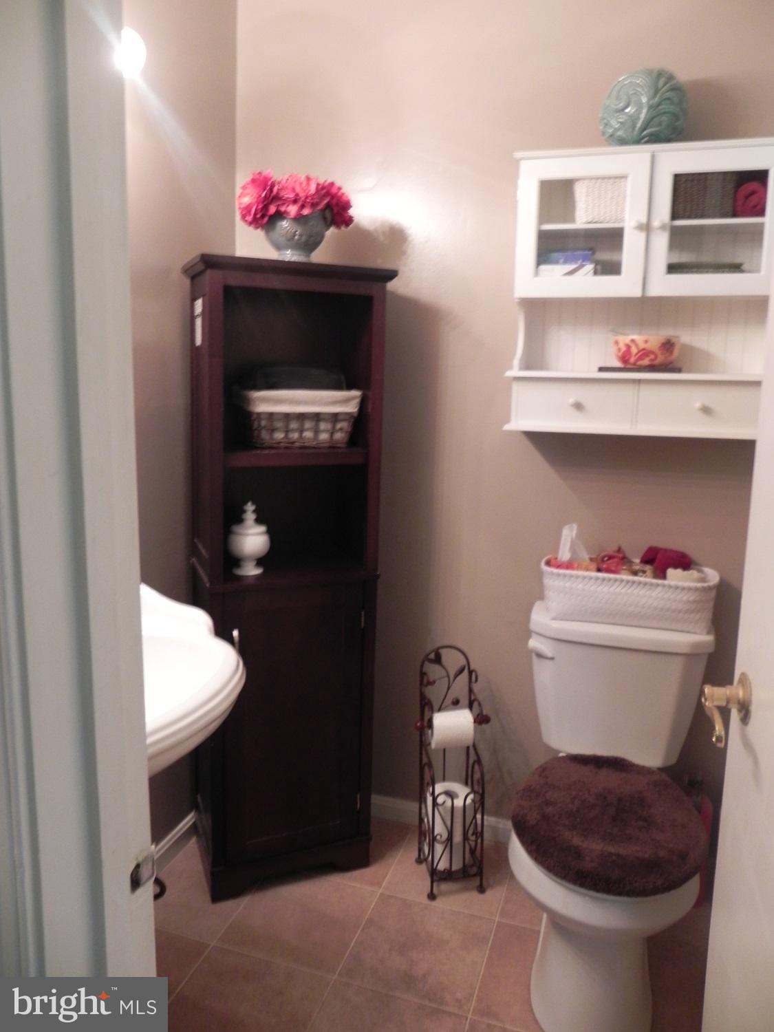 6805 Landor Lane Springfield, VA 22152 - Photo 11 of 22 Main floor half bath