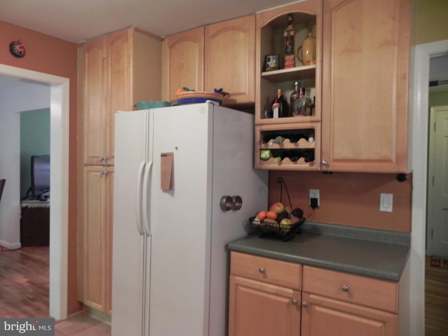 6805 Landor Lane Springfield, VA 22152 - Photo 5 of 22 Kitchen