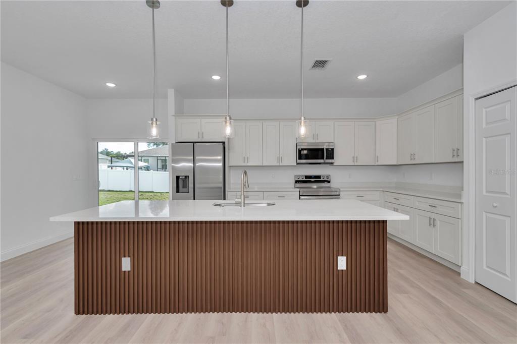 8101 Southwest 132 Loop Ocala, FL 34473 - Photo 2 of 45 Gallery Image 2