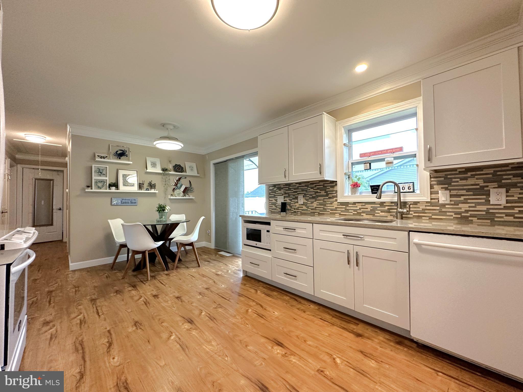 706 Central Avenue Ridgely, MD 21660 - Photo 4 of 22 Quartz countertop & soft close drawers
