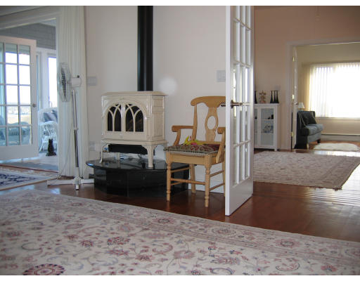26 Waterman Road Gloucester, MA 01930 - Photo 17 of 24 Gallery Image 17