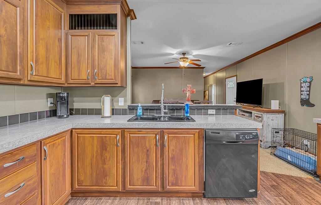 1176 Blue Cut Road North McGregor, TX 76657 - Photo 9 of 40