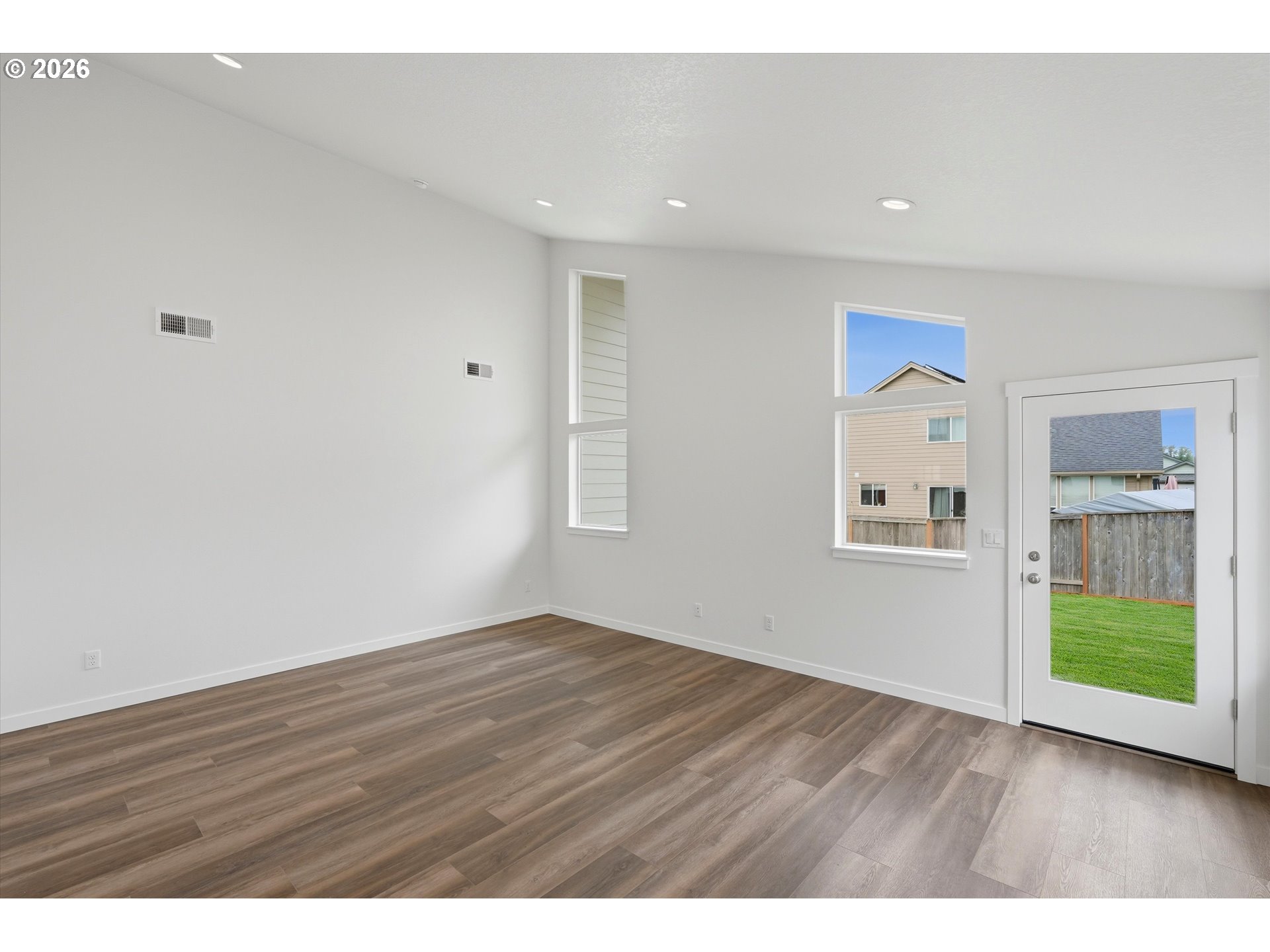 1723 Southeast Hankel Street Dallas, OR 97338 - Photo 8 of 22