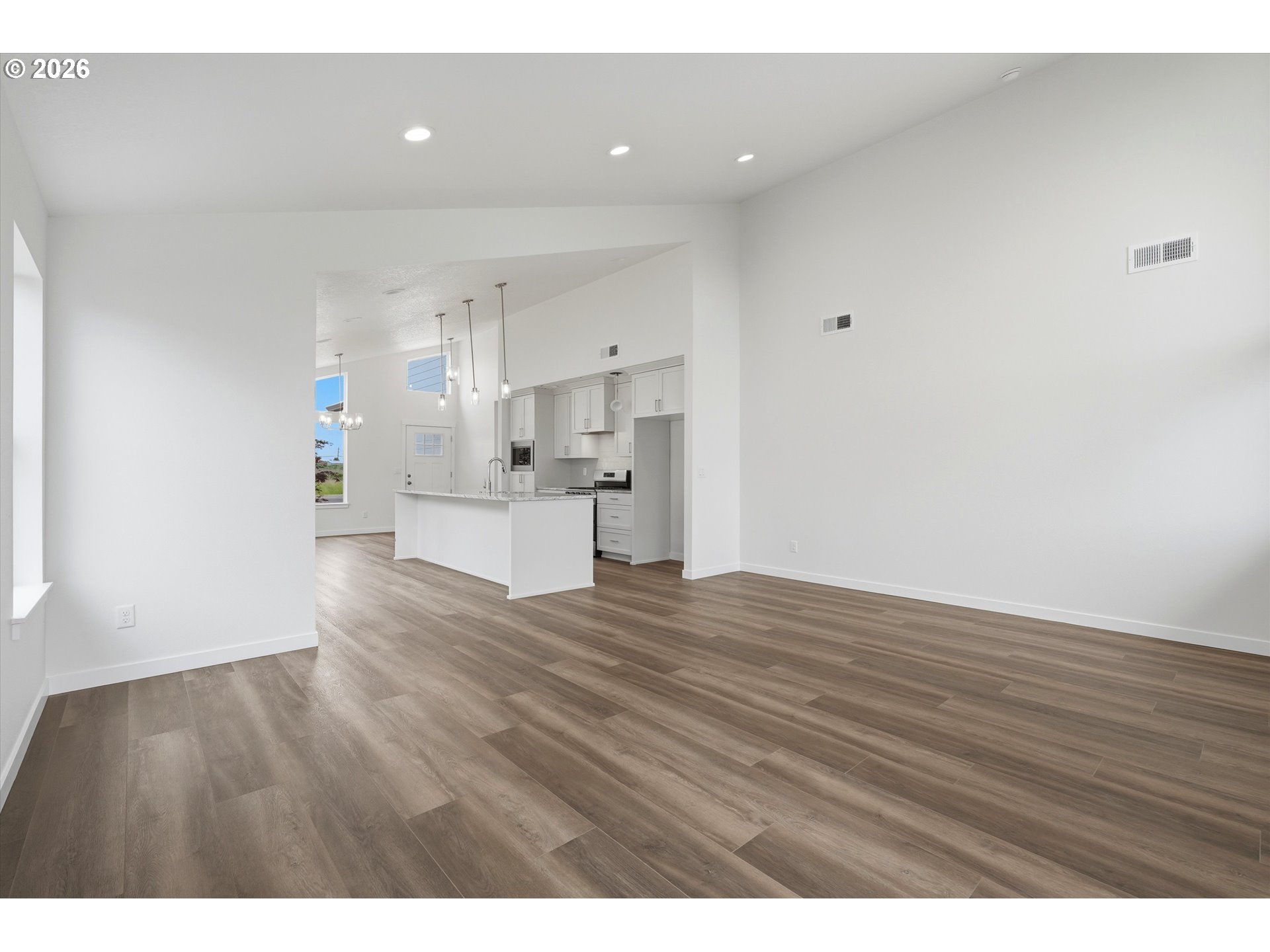 1723 Southeast Hankel Street Dallas, OR 97338 - Photo 9 of 22