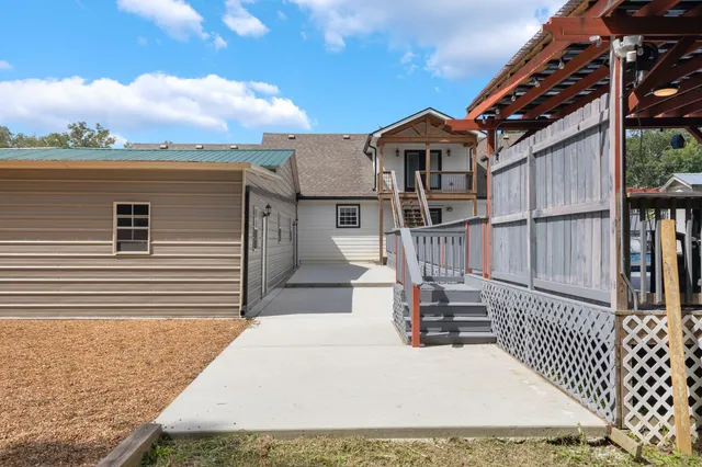 $455,000 | 913 Indian Springs Circle, Manchester, TN 37355