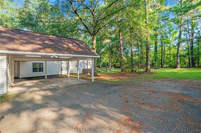 18063 Pheasant Lane Covington, LA 70435 - Photo 4 of 23