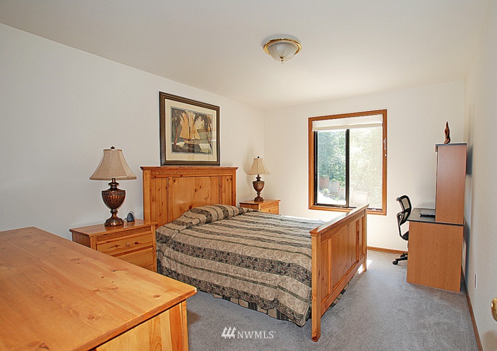 19228 Sprague Drive Bothell, WA 98012 - Photo 12 of 14 Gallery Image 12