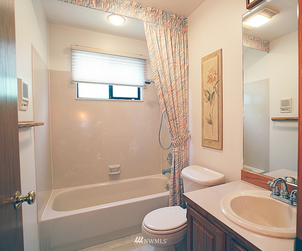 19228 Sprague Drive Bothell, WA 98012 - Photo 14 of 14 Gallery Image 14