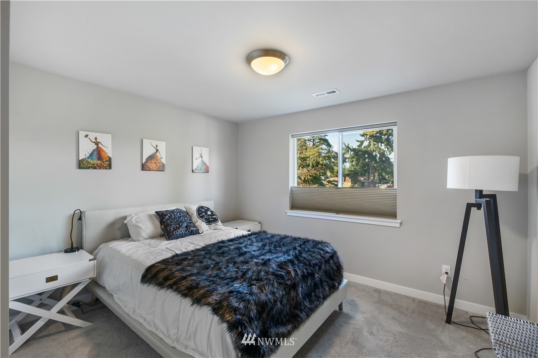 129 198th Street Southeast Bothell, WA 98012 - Photo 25 of 34