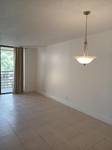 $1,495 | 4760 Lucerne Lakes Boulevard West, Unit 405, Lake Worth, FL 33467