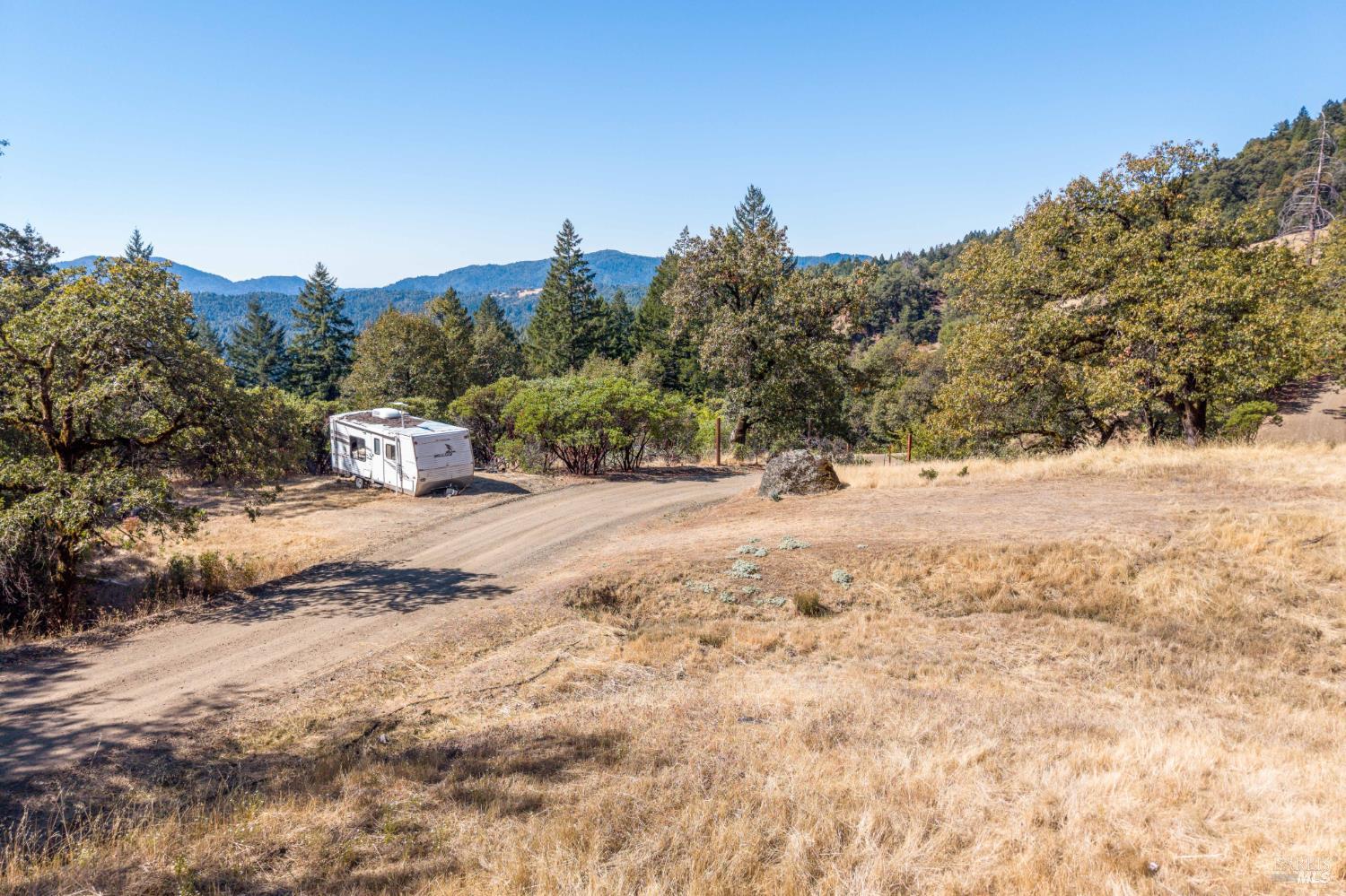 55940 Crest View Road Laytonville, CA 95454 - Photo 17 of 28 Gallery Image 17
