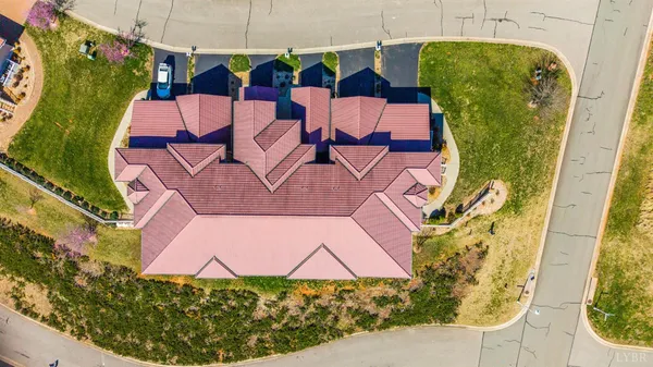 $659,000 | 1028 Siesta Key Court, Moneta, VA 24121