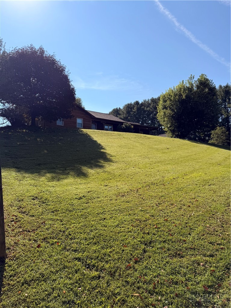 272 Lonmack Road Sparta, NC 28675 - Photo 22 of 34 Gallery Image 22