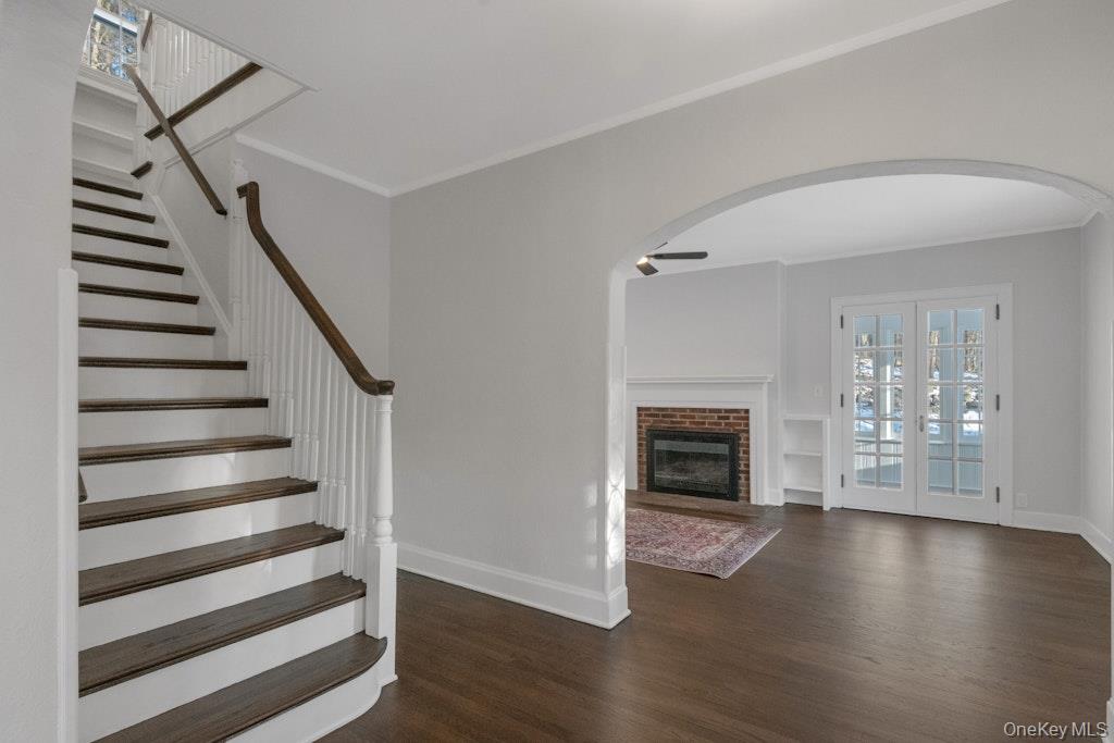 158 Millwood Road Chappaqua, NY 10546 - Photo 3 of 27