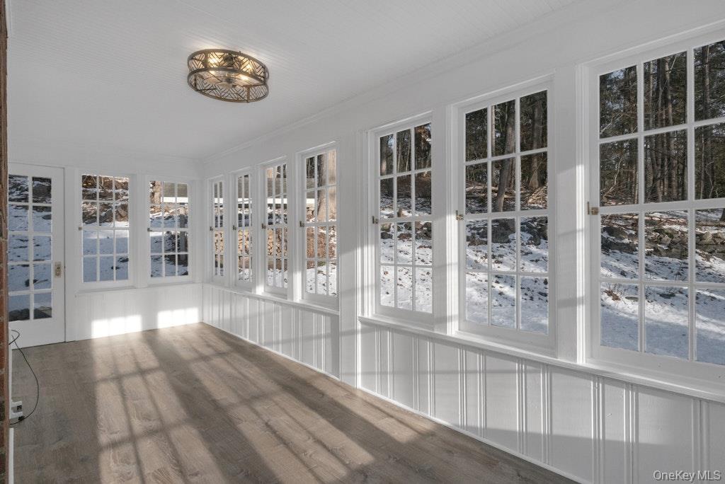 158 Millwood Road Chappaqua, NY 10546 - Photo 9 of 27