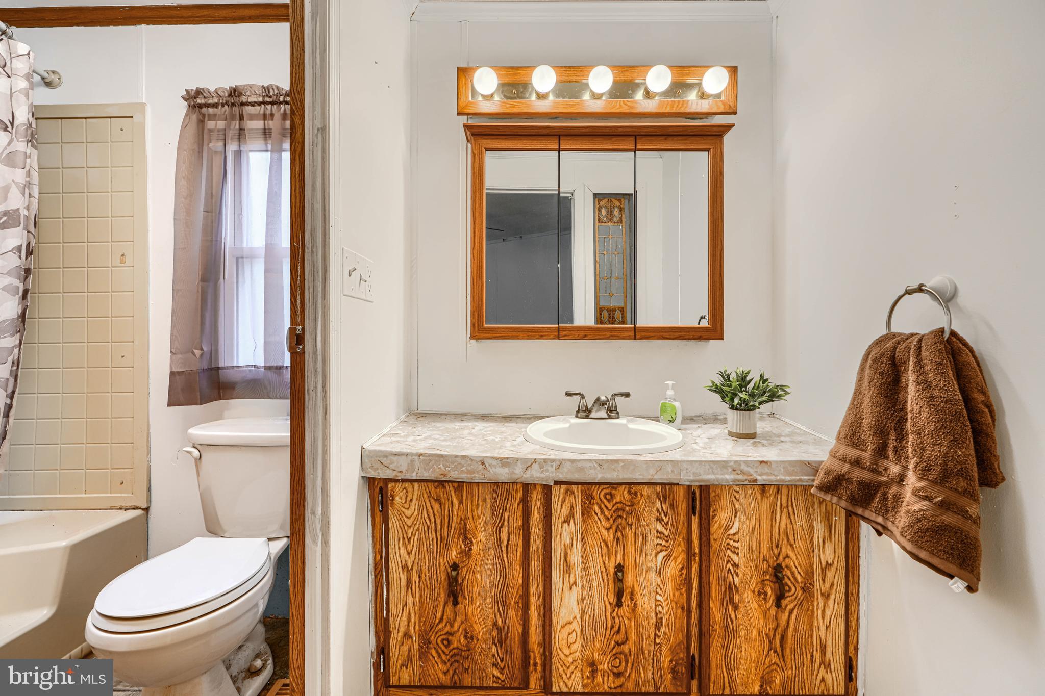117 Rodeo Circle Middle River, MD 21220 - Photo 17 of 28 Primary Bathroom