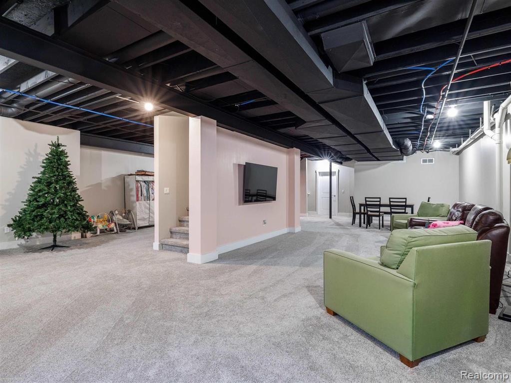 47705 Card Road Macomb, MI 48044 - Photo 40 of 53