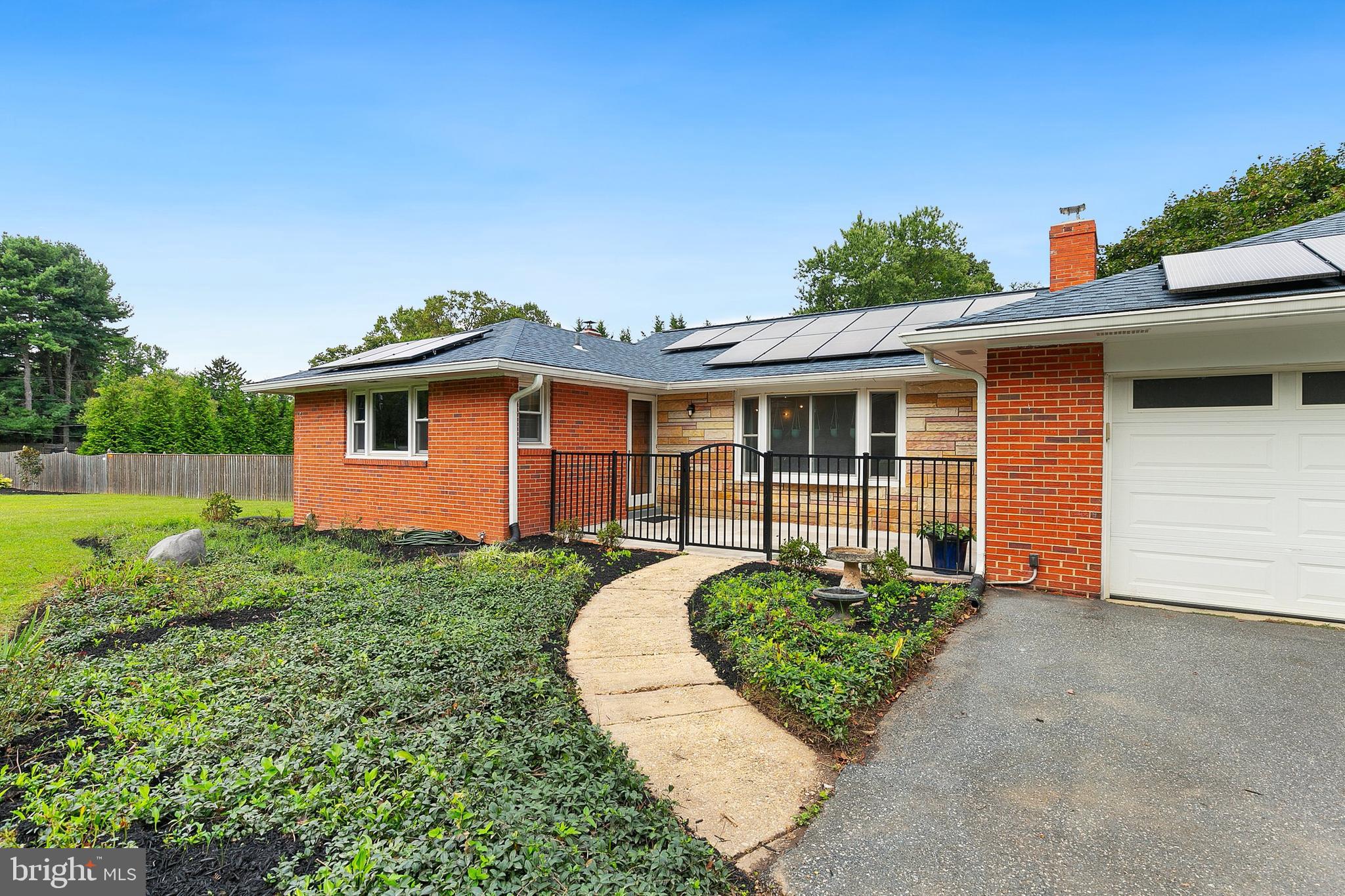 7406 Cherry Tree Drive Fulton, MD 20759 - Photo 4 of 68